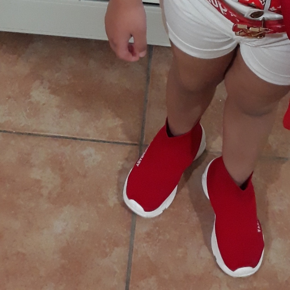 Socks shoes 28